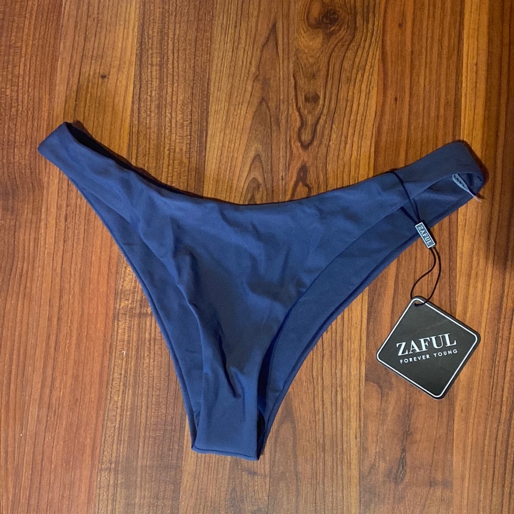 Bikini bottoms